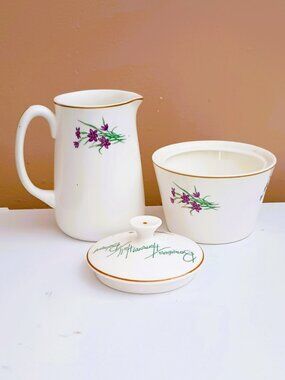Vtg Creamer & Sugar Bowl Bermudiana Harmony Hall of Belmont Wedgewood England